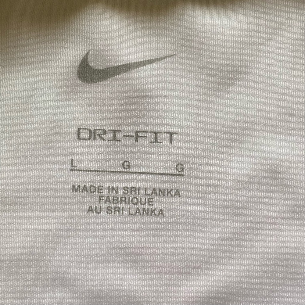 Nike Dri-FIT Training Crop Top - Picture 4 of 7